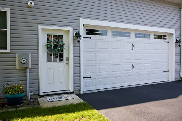 24/7 Emergency Garage Door Panel Replacement experts in Placerville, CA
